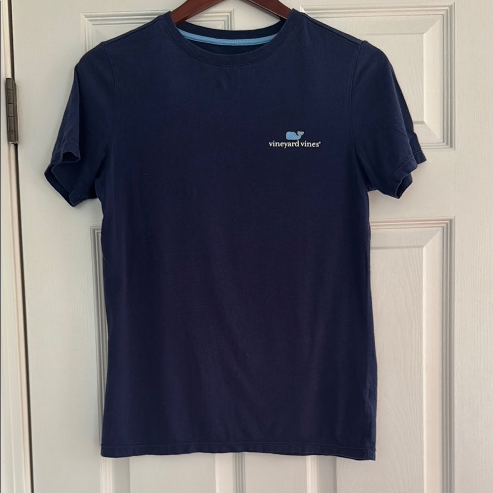 Vineyard Vines t-shirt